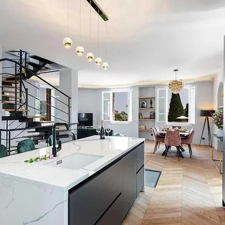 Luxurious With Indoor Pool 3br 6p - 225m2 - Cap Ferrat * Saint-Jean-Cap-Ferrat
