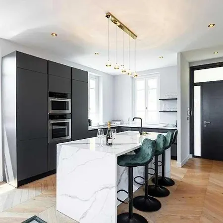 Luxurious With Indoor Pool 3br 6p - 225m2 - Cap Ferrat Villa *